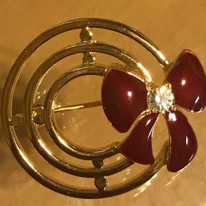 Elegante Monet bow brooch